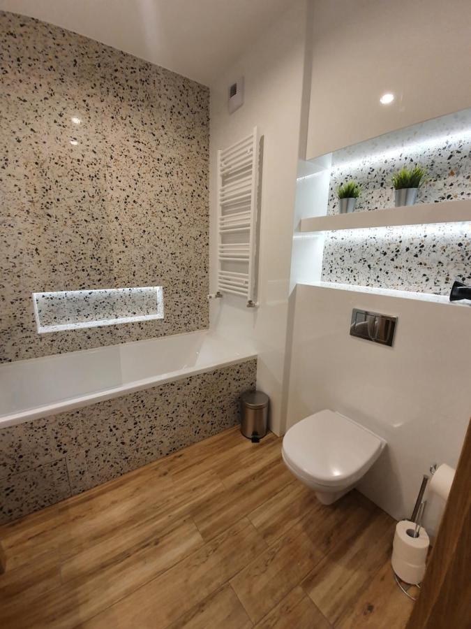 Apartamenty Ceglana Park -Parking W Hali Garazowej- Piekne Nowe Osiedle Katowice Exterior foto